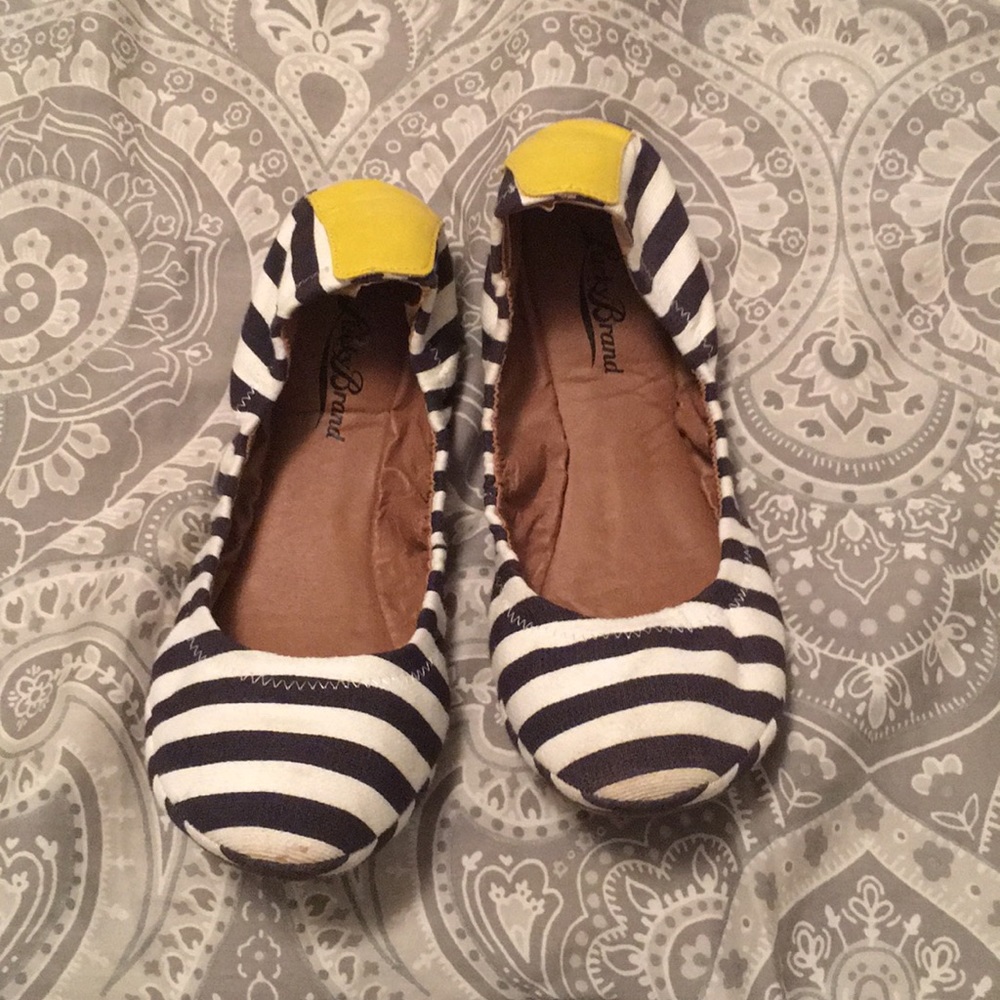 Lucky brand striped flats